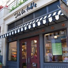 Sur La Table Storefront